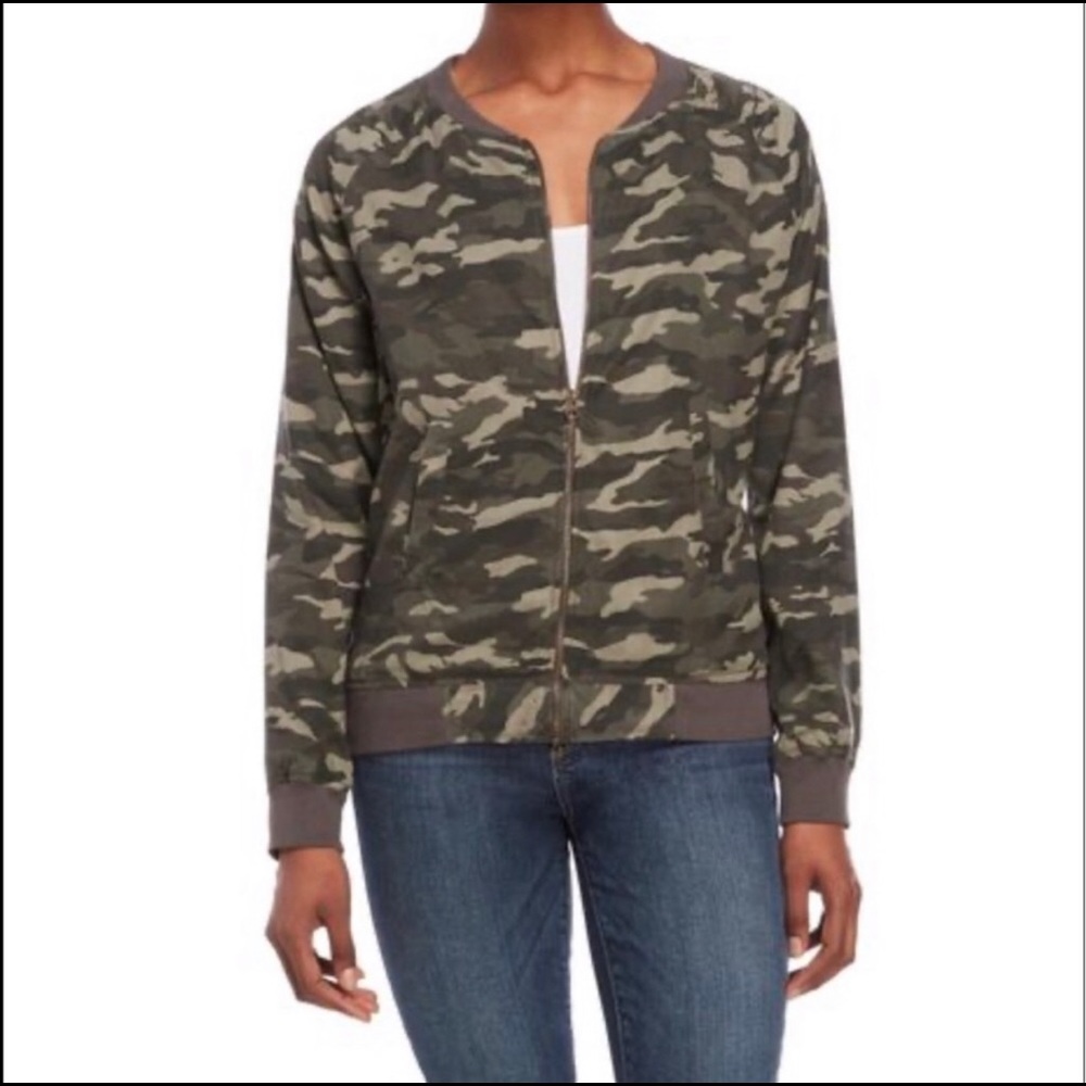 NWT Beachlunchlounge by Anthropologie camo Jacket